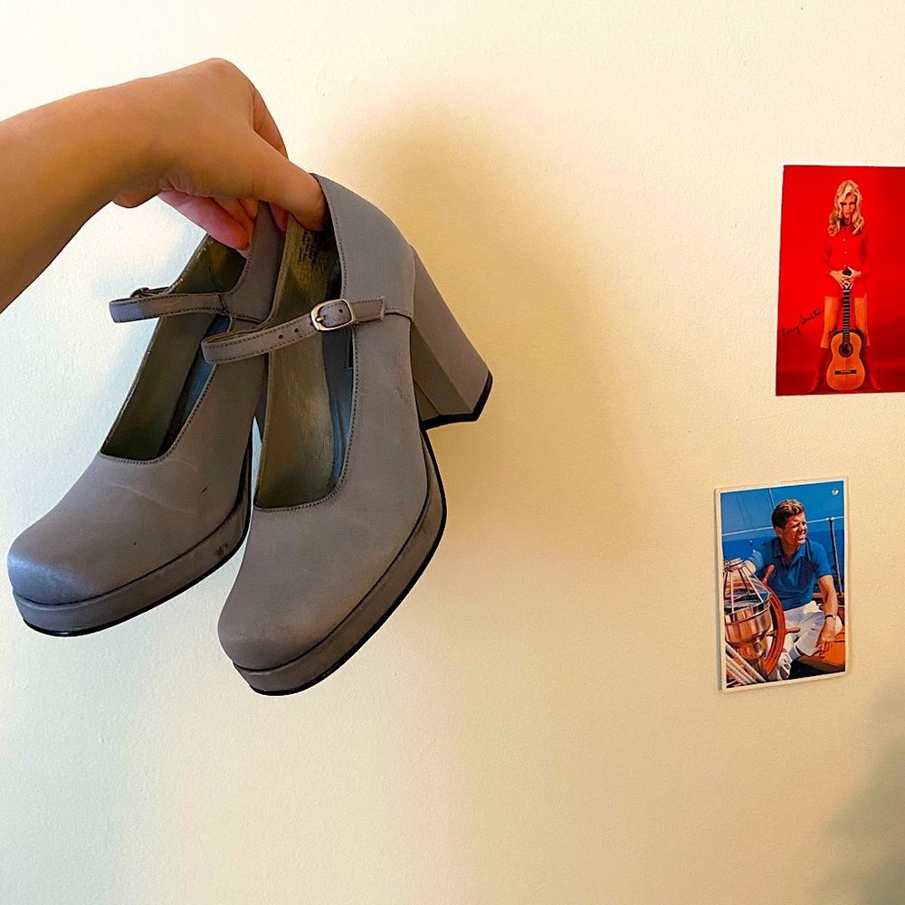 Bass Gray Mary Jane Block Heel Pumps